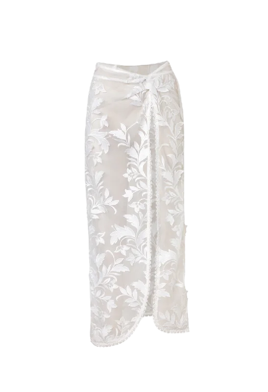 Sirena Skirt in White lace skirt elegant