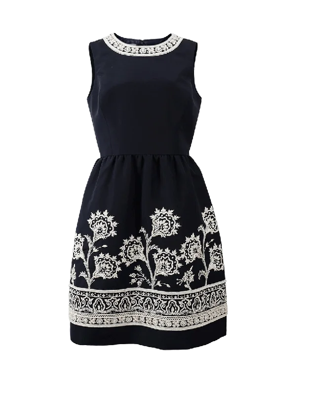 Knit Embroidered Dress Tunics Fashionable chic