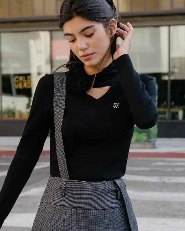 Neck Ribbon Knit Pullover - Black Halter Neck Top