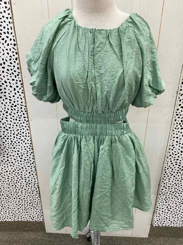 Green Womens Size 8/10 Dress