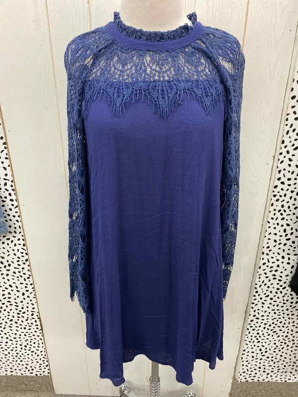Love Riche Navy Womens Size 10 Dress