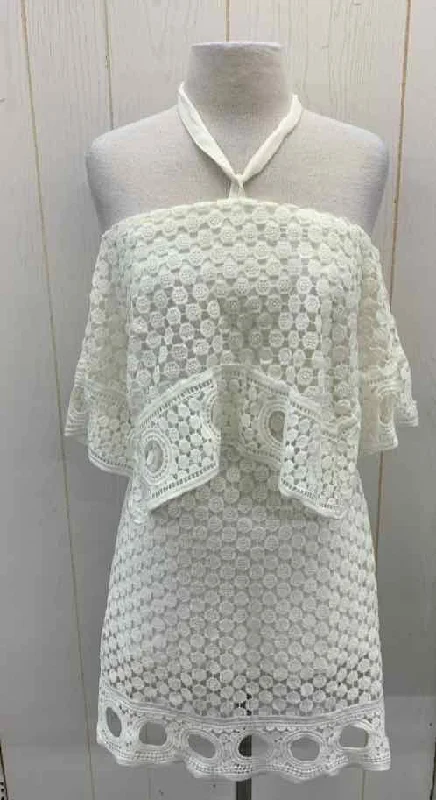 Luxxel White Womens Size 4 Dress